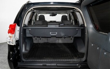 Toyota Land Cruiser Prado 150 рестайлинг 2, 2013 год, 3 300 000 рублей, 18 фотография