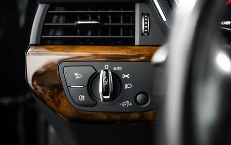 Audi A4, 2016 год, 1 900 000 рублей, 14 фотография