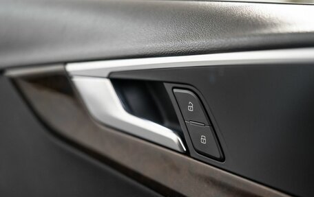 Audi A4, 2016 год, 1 900 000 рублей, 16 фотография