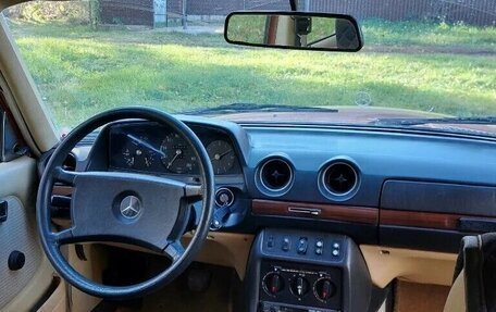 Mercedes-Benz W123, 1983 год, 500 000 рублей, 9 фотография