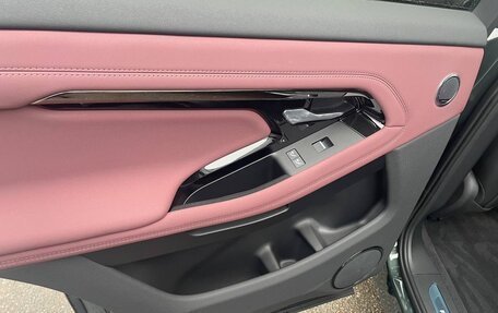 Land Rover Range Rover Evoque II, 2025 год, 6 160 000 рублей, 13 фотография