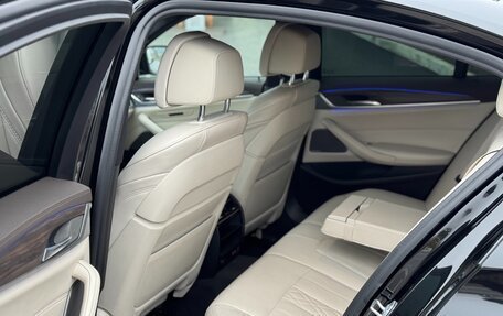 BMW 5 серия, 2019 год, 4 490 000 рублей, 16 фотография