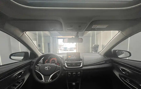 Toyota Yaris XP150 рестайлинг, 2021 год, 910 000 рублей, 10 фотография