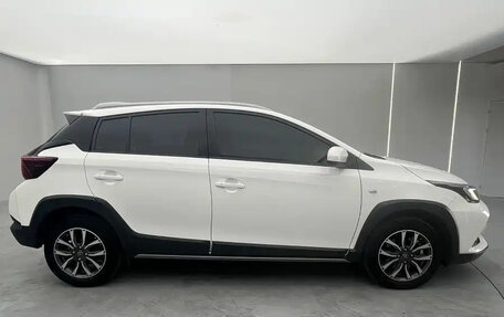 Toyota Yaris XP150 рестайлинг, 2021 год, 910 000 рублей, 5 фотография