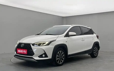 Toyota Yaris XP150 рестайлинг, 2021 год, 910 000 рублей, 1 фотография