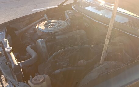 Mercedes-Benz W123, 1981 год, 500 000 рублей, 8 фотография