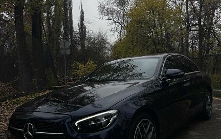 Mercedes-Benz E-Класс, 2020 год, 4 151 000 рублей, 2 фотография