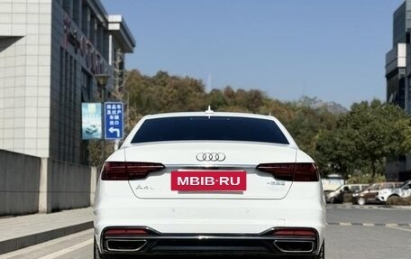 Audi A4, 2022 год, 2 100 000 рублей, 5 фотография