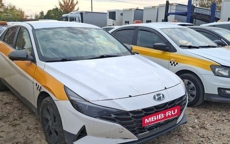 Hyundai Elantra VI рестайлинг, 2021 год, 1 620 000 рублей, 2 фотография