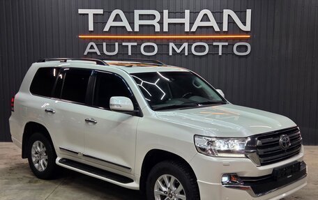 Toyota Land Cruiser 200, 2015 год, 4 790 000 рублей, 1 фотография