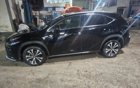 Lexus NX I, 2017 год, 3 000 000 рублей, 10 фотография