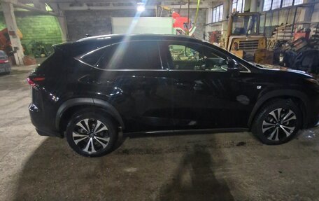 Lexus NX I, 2017 год, 3 000 000 рублей, 14 фотография