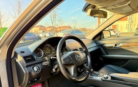 Mercedes-Benz C-Класс, 2008 год, 935 000 рублей, 1 фотография