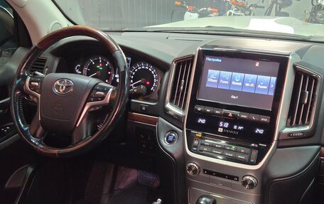 Toyota Land Cruiser 200, 2015 год, 4 790 000 рублей, 7 фотография