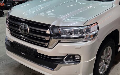 Toyota Land Cruiser 200, 2015 год, 4 790 000 рублей, 4 фотография