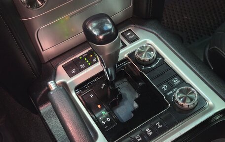 Toyota Land Cruiser 200, 2015 год, 4 790 000 рублей, 11 фотография