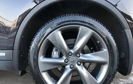 Infiniti QX70, 2017 год, 2 750 000 рублей, 11 фотография