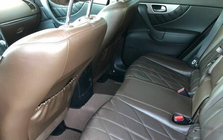 Infiniti QX70, 2017 год, 2 750 000 рублей, 19 фотография