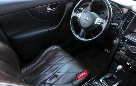 Infiniti QX70, 2017 год, 2 750 000 рублей, 14 фотография