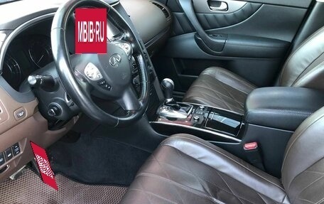 Infiniti QX70, 2017 год, 2 750 000 рублей, 18 фотография