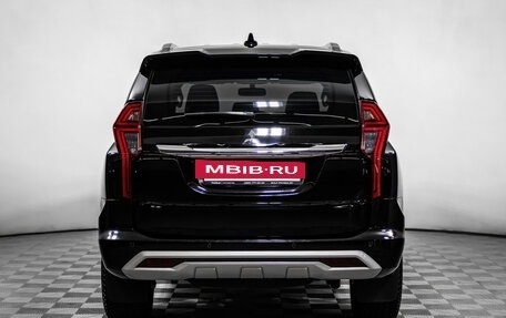 Mitsubishi Montero Sport, 2022 год, 4 298 000 рублей, 6 фотография