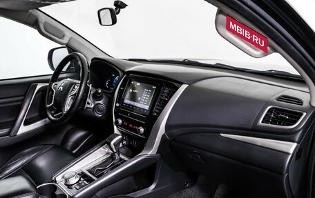 Mitsubishi Montero Sport, 2022 год, 4 298 000 рублей, 9 фотография