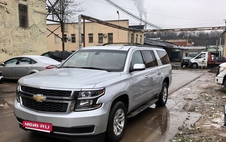 Chevrolet Suburban, 2016 год, 4 999 999 рублей, 2 фотография