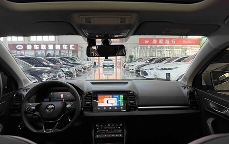 Skoda Karoq I, 2023 год, 2 070 000 рублей, 10 фотография