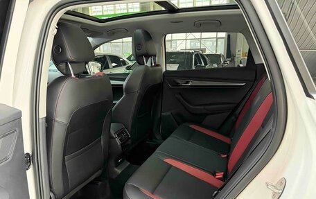 Skoda Karoq I, 2023 год, 2 070 000 рублей, 16 фотография