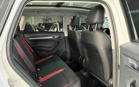 Skoda Karoq I, 2023 год, 2 070 000 рублей, 17 фотография