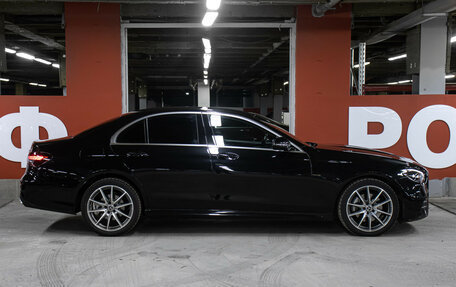 Mercedes-Benz E-Класс, 2021 год, 3 698 000 рублей, 4 фотография