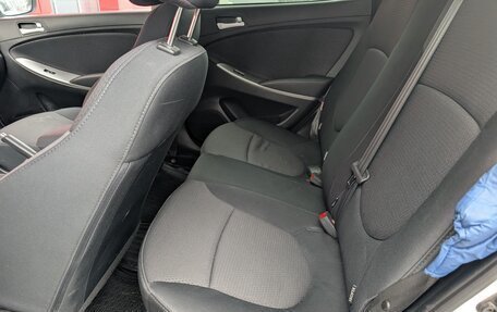 Hyundai Solaris II рестайлинг, 2016 год, 1 050 000 рублей, 14 фотография