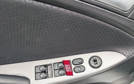 Hyundai Solaris II рестайлинг, 2016 год, 1 050 000 рублей, 12 фотография