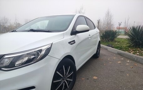 KIA Rio III рестайлинг, 2015 год, 1 050 000 рублей, 2 фотография