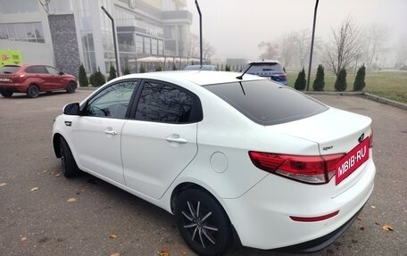 KIA Rio III рестайлинг, 2015 год, 1 050 000 рублей, 4 фотография