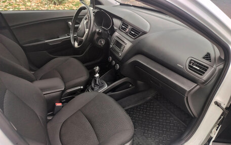 KIA Rio III рестайлинг, 2015 год, 1 050 000 рублей, 14 фотография