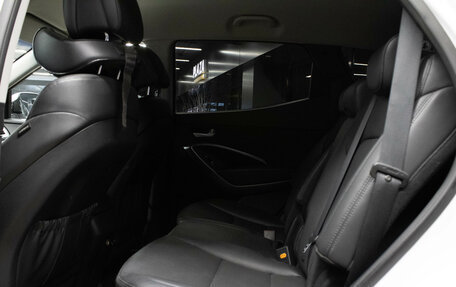 Hyundai Santa Fe III рестайлинг, 2017 год, 2 349 000 рублей, 13 фотография