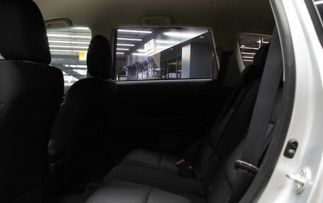 Mitsubishi Outlander III рестайлинг 3, 2019 год, 1 899 000 рублей, 12 фотография