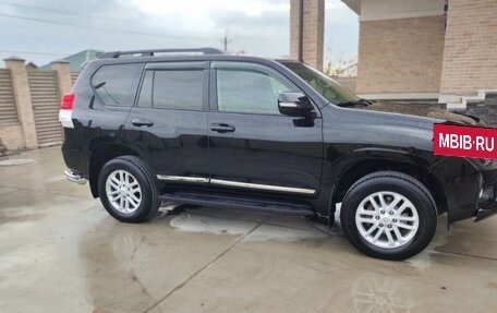 Toyota Land Cruiser Prado 150 рестайлинг 2, 2012 год, 3 000 000 рублей, 9 фотография