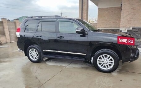 Toyota Land Cruiser Prado 150 рестайлинг 2, 2012 год, 3 000 000 рублей, 10 фотография