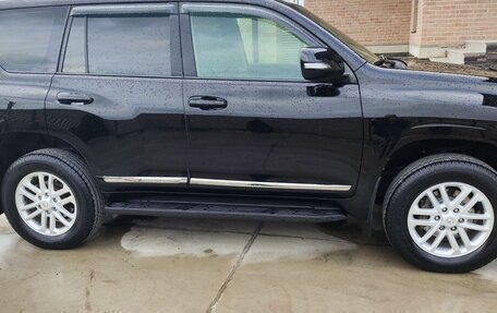 Toyota Land Cruiser Prado 150 рестайлинг 2, 2012 год, 3 000 000 рублей, 11 фотография