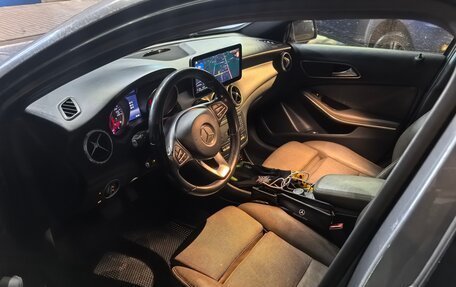 Mercedes-Benz GLA, 2015 год, 1 700 000 рублей, 11 фотография