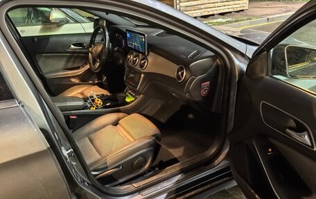 Mercedes-Benz GLA, 2015 год, 1 700 000 рублей, 12 фотография