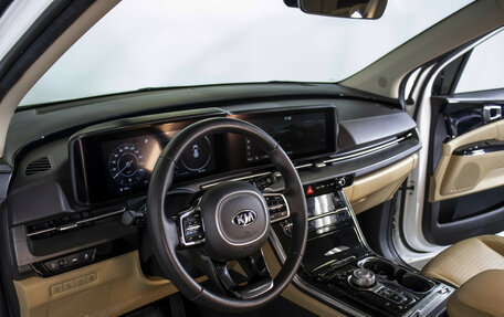 KIA Carnival, 2021 год, 3 990 000 рублей, 22 фотография