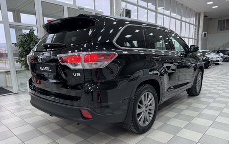 Toyota Highlander III, 2015 год, 3 149 000 рублей, 10 фотография