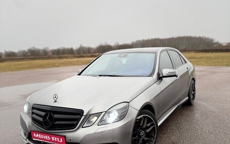 Mercedes-Benz E-Класс, 2012 год, 1 550 000 рублей, 1 фотография