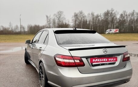 Mercedes-Benz E-Класс, 2012 год, 1 550 000 рублей, 3 фотография