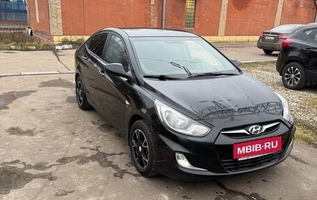 Hyundai Solaris II рестайлинг, 2011 год, 730 000 рублей, 4 фотография