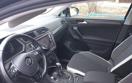 Volkswagen Tiguan II, 2019 год, 2 750 000 рублей, 6 фотография