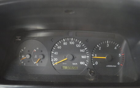 Toyota HiAce, 2007 год, 750 000 рублей, 14 фотография